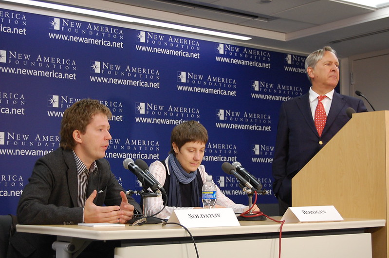 Anti-SLAPP campaigners from across Europe stand in solidarity with the Russian dissident authors after an injunction was secured against their publisher in Germany.